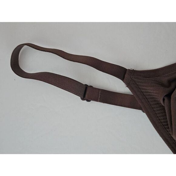 Skims Sculpting bra Nwot - Picture 3 of 8